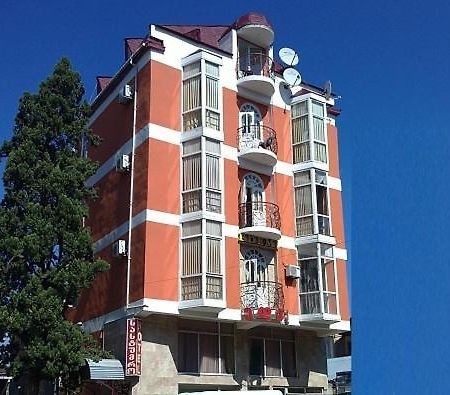 Edemi Hotel Kutaisi Exterior photo